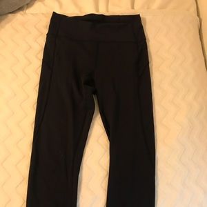 BLACK LULULEMON LEGGINGS (BARELY WORN)